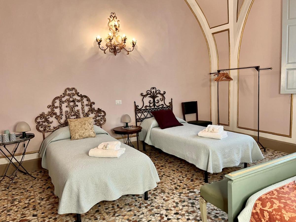 In The Center Of Florence Hotell Eksteriør bilde